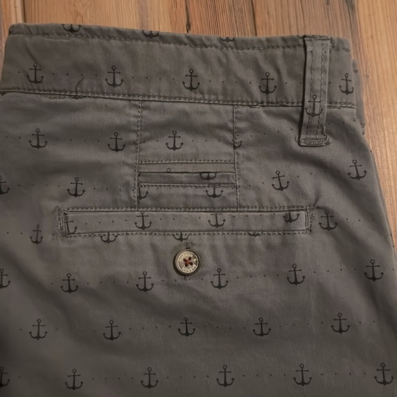 Hudson & Barrow anchor printed shorts 34 - Picture 4 of 6